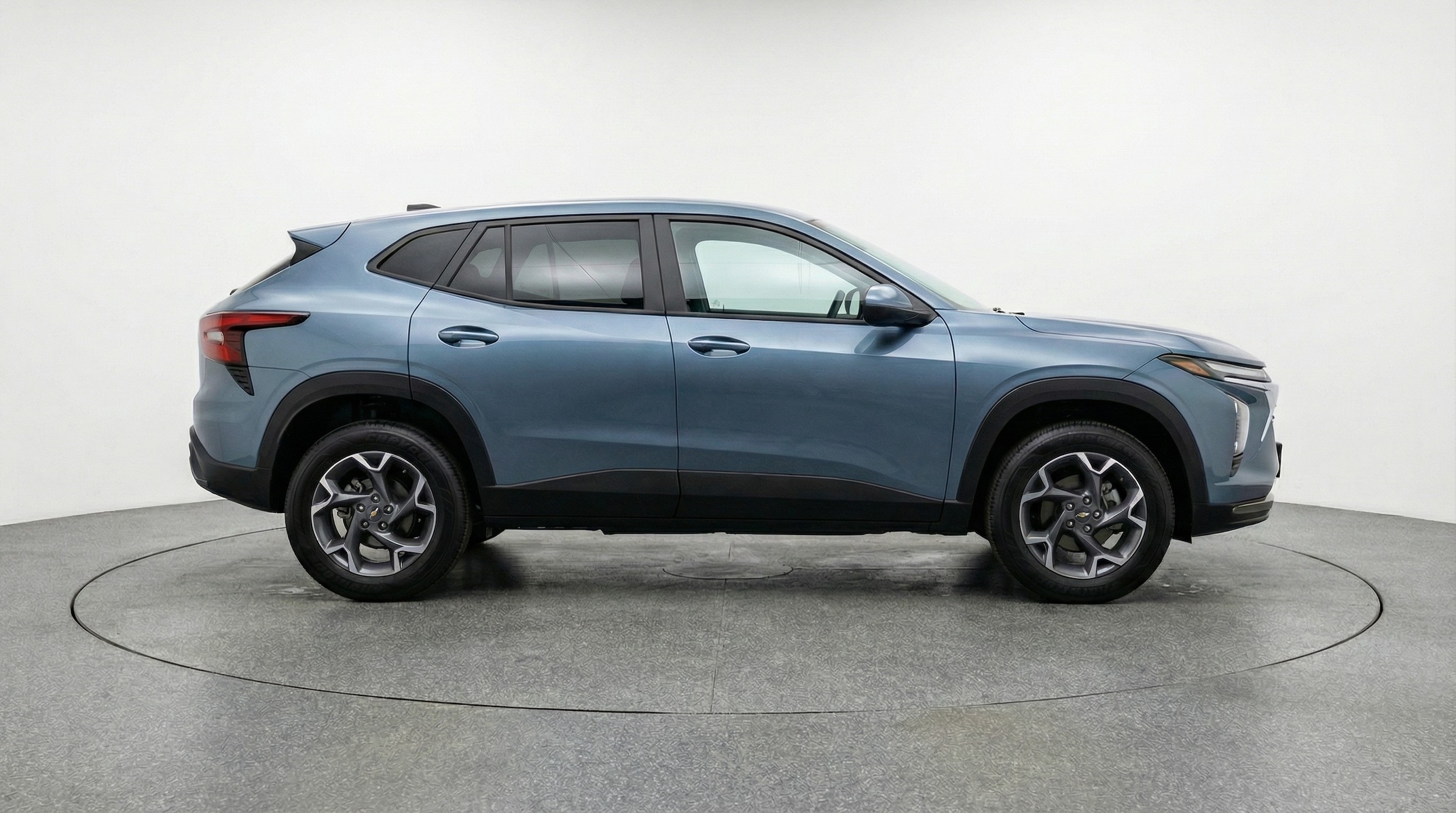 Thumbnail: 2025 Chevrolet Trax - 8