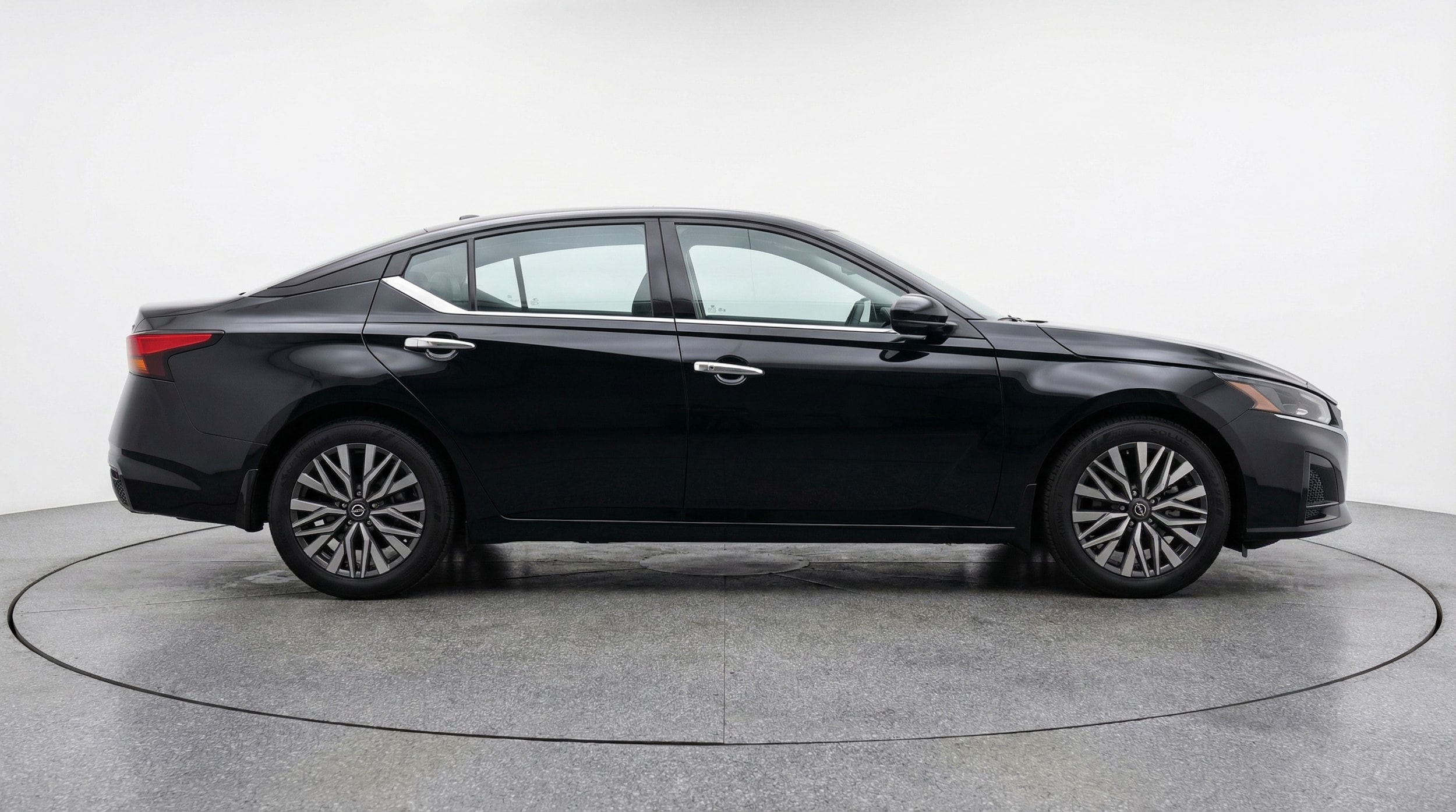 Thumbnail: 2025 Nissan Altima - 8