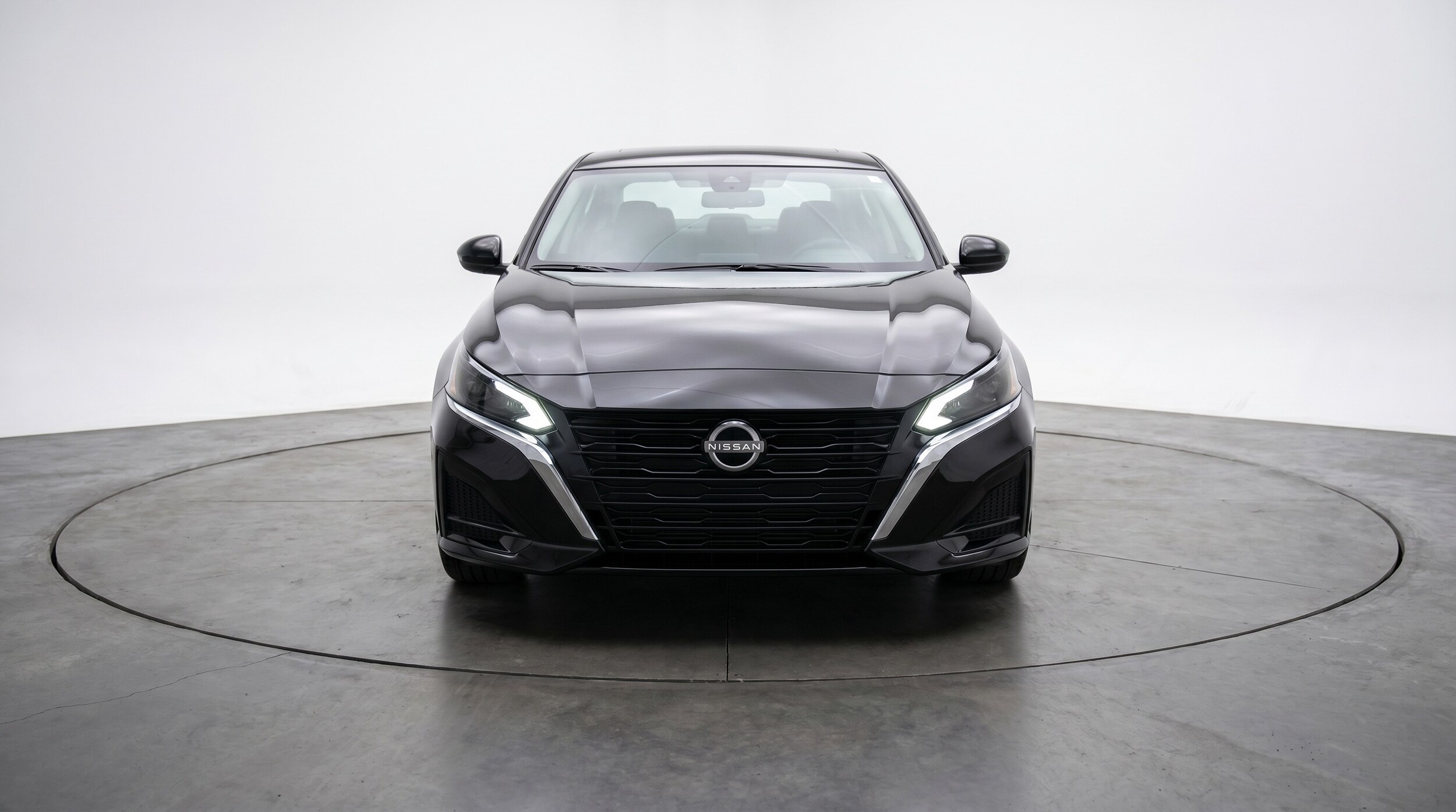 Thumbnail: 2025 Nissan Altima - 2