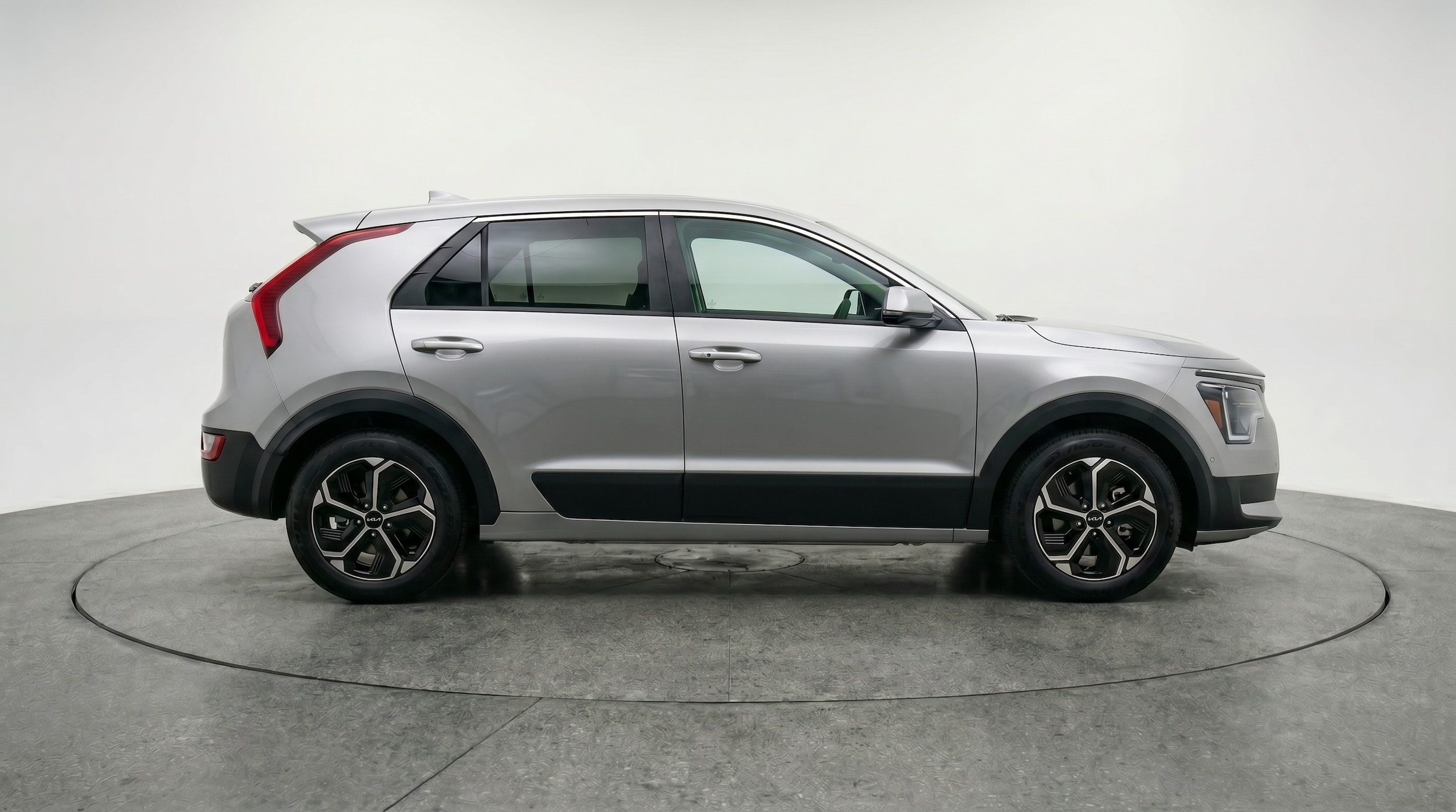 Thumbnail: 2026 Kia Niro - 8