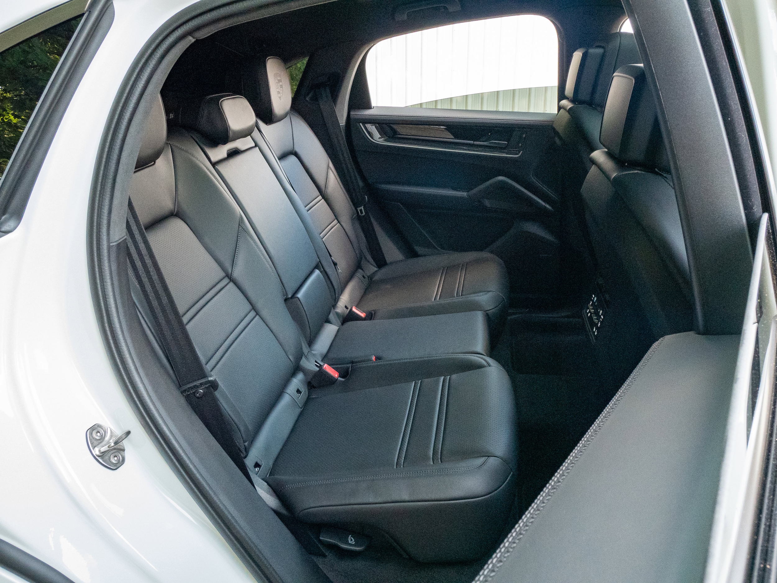 2025 Porsche Cayenne Coup Turbo E-Hybrid - Photo 38