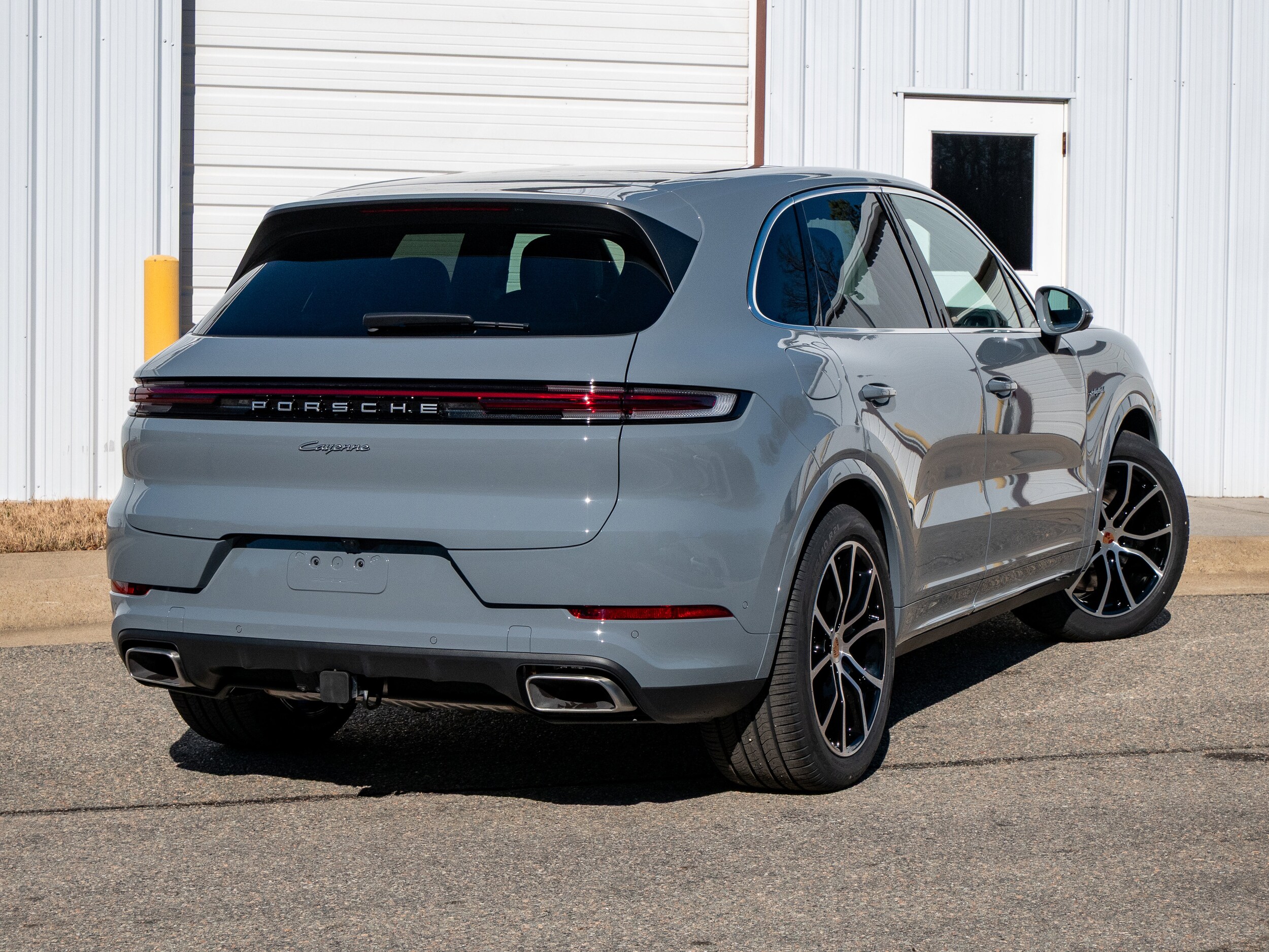 2026 Porsche Cayenne E-Hybrid - Photo 7