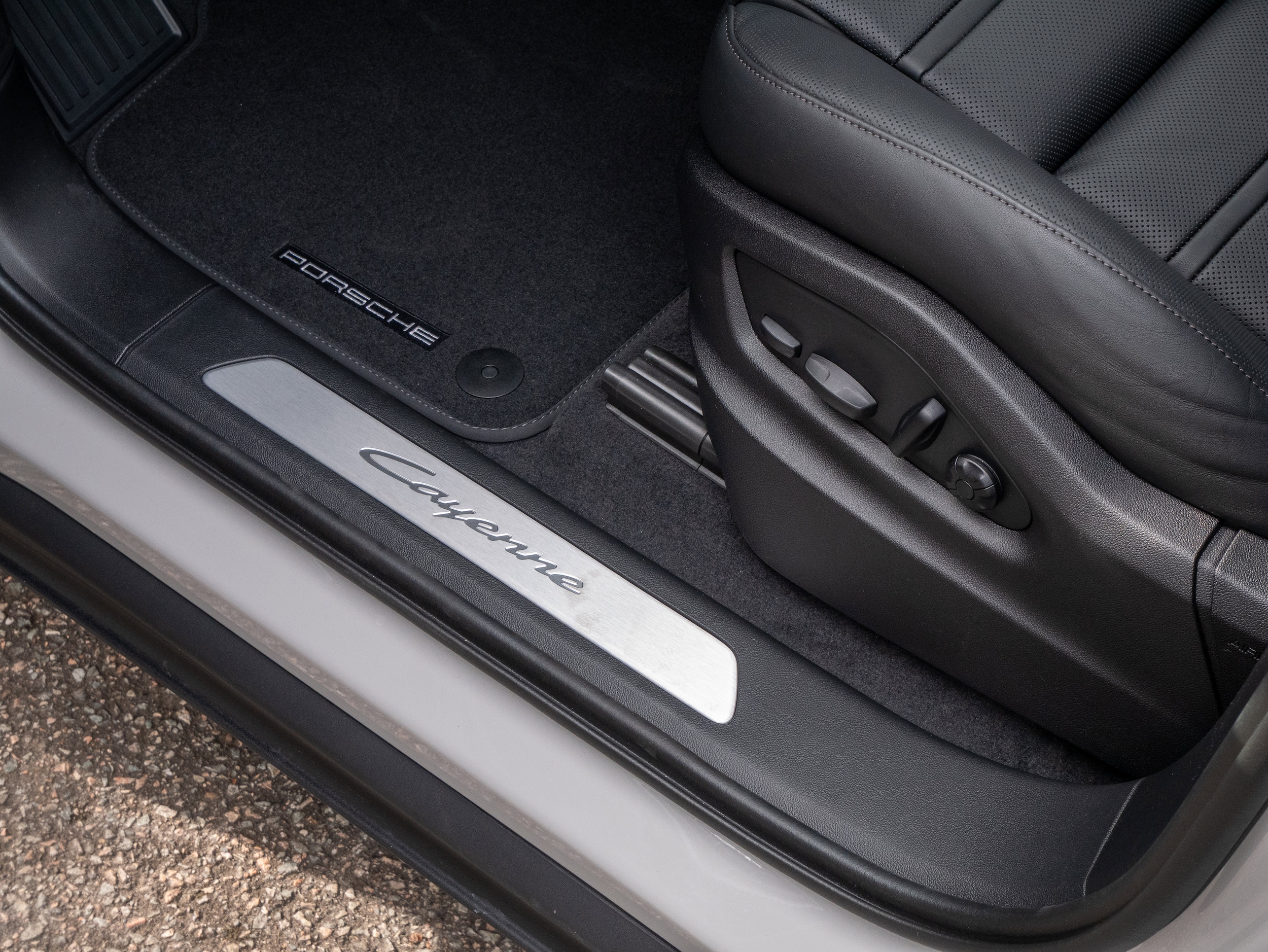 2026 Porsche Cayenne Coup E-Hybrid - Photo 30