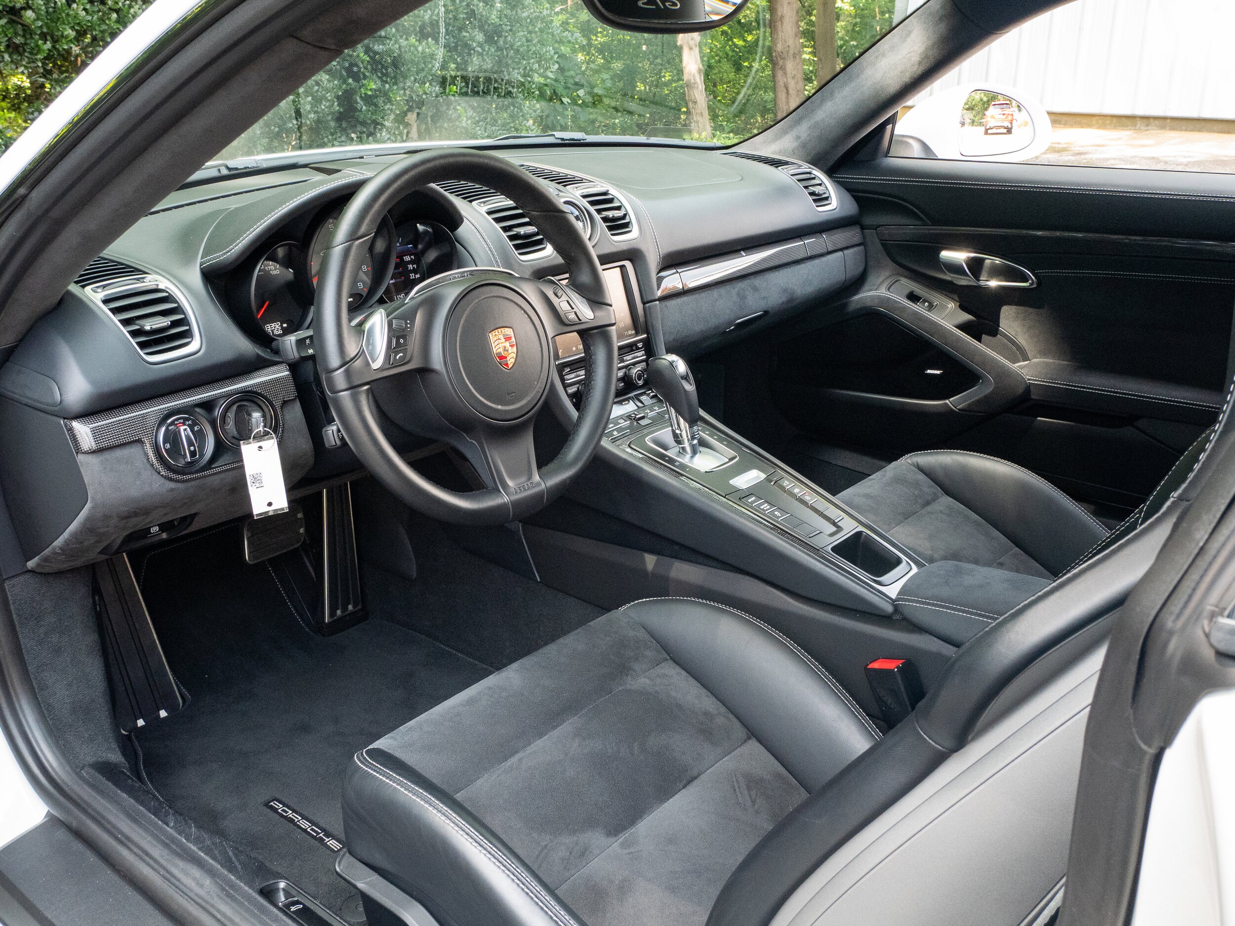 2015 Porsche Cayman GTS photo 4