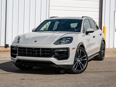 2025 Porsche Cayenne GTS GTS AWD