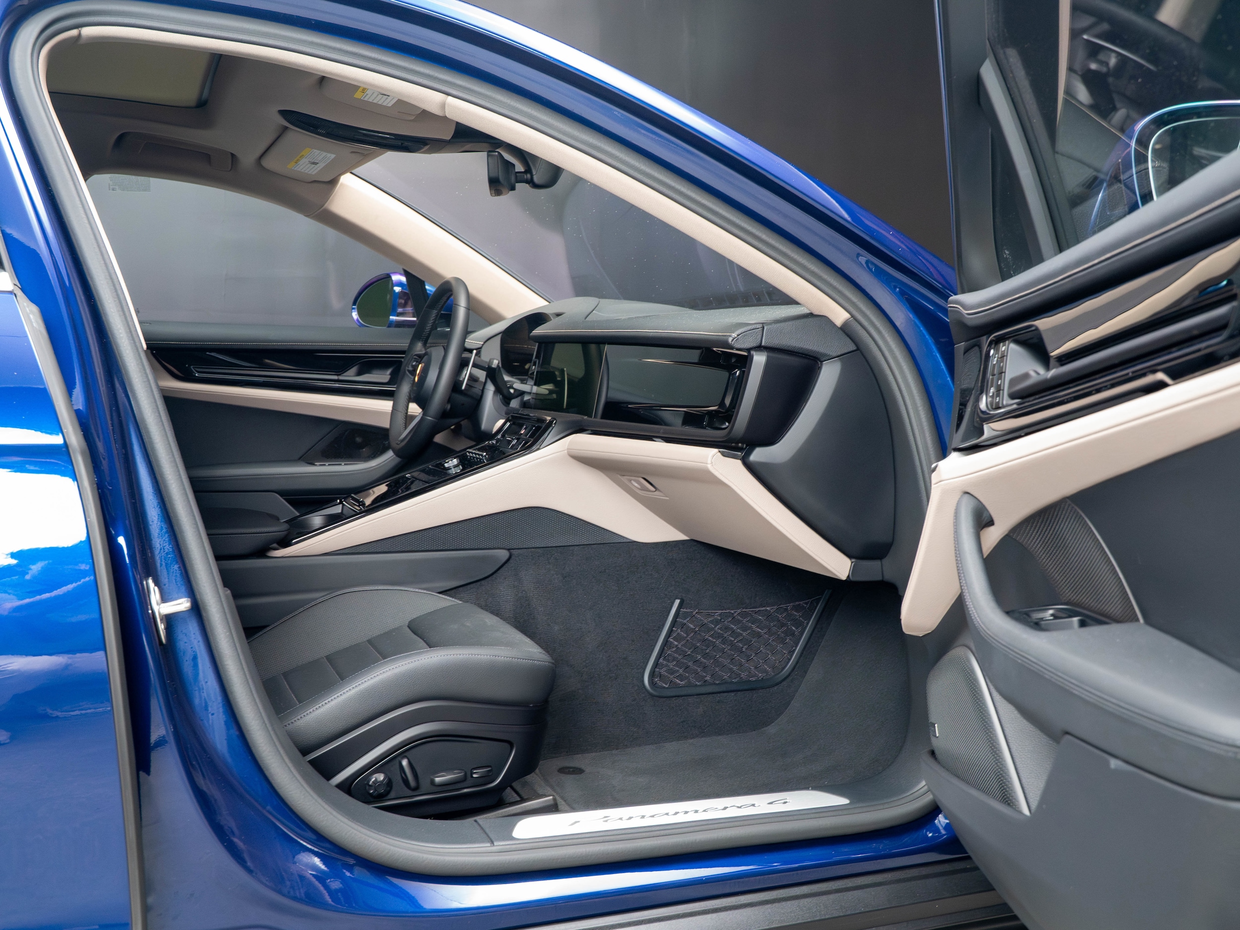 2024 Porsche Panamera Base - Photo 35