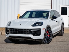 2026 Porsche Cayenne GTS GTS AWD