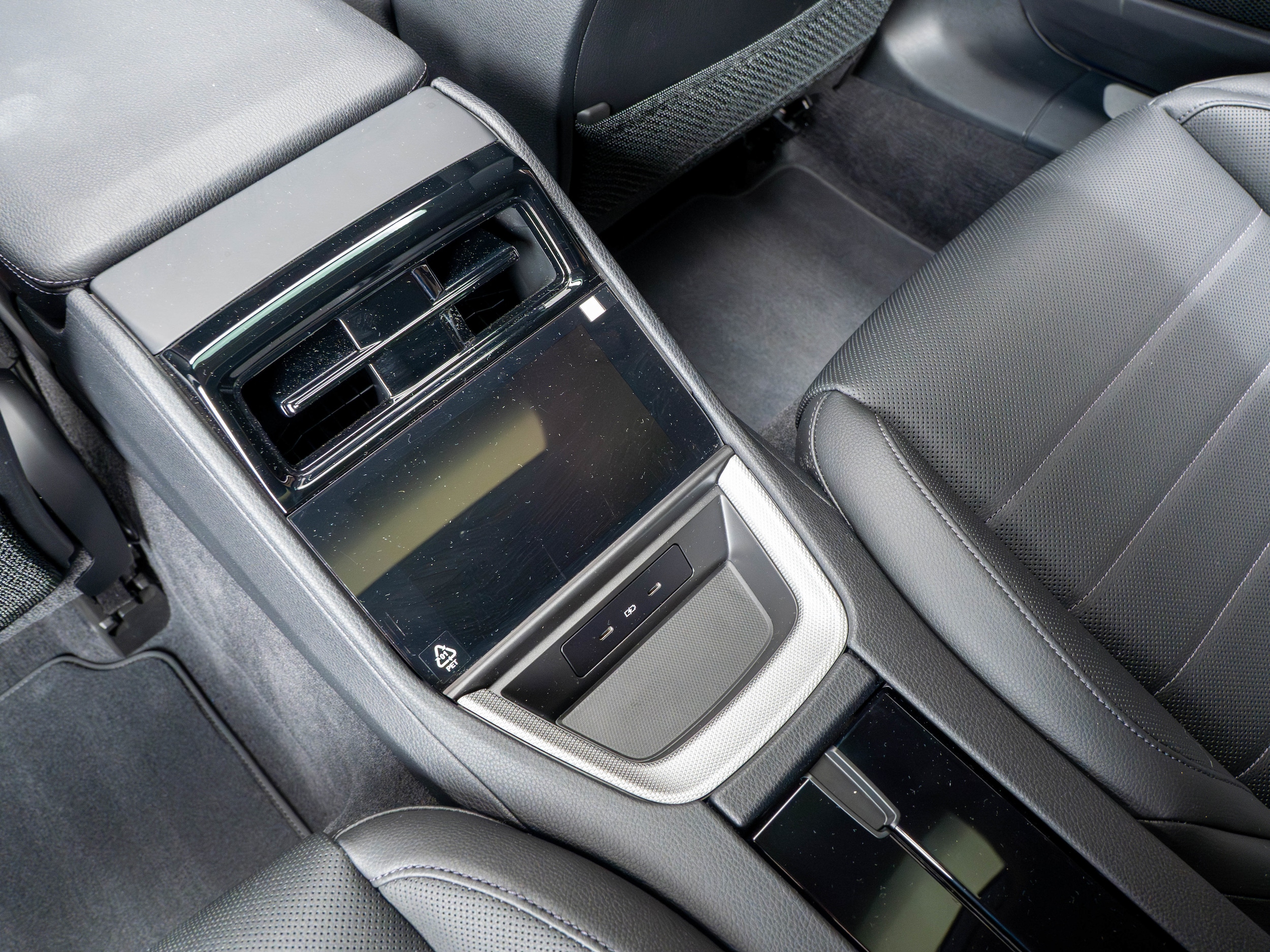 2024 Porsche Panamera Base - Photo 40