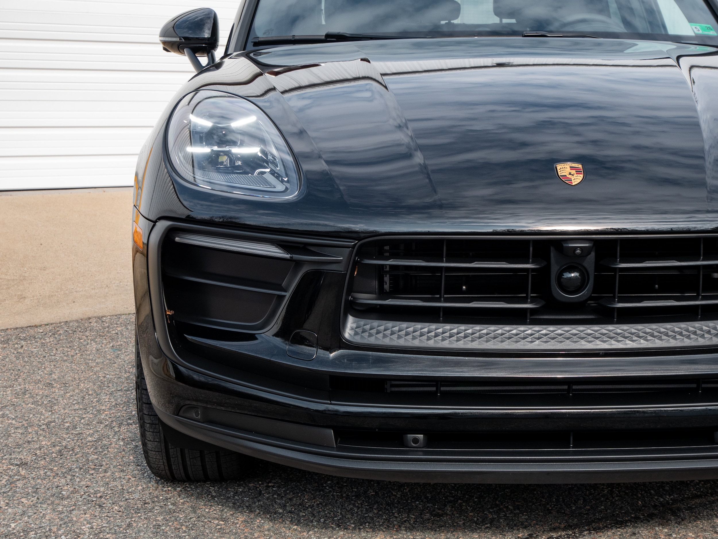 2025 Porsche Macan - Photo 11