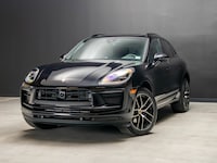 2025 Porsche Macan AWD