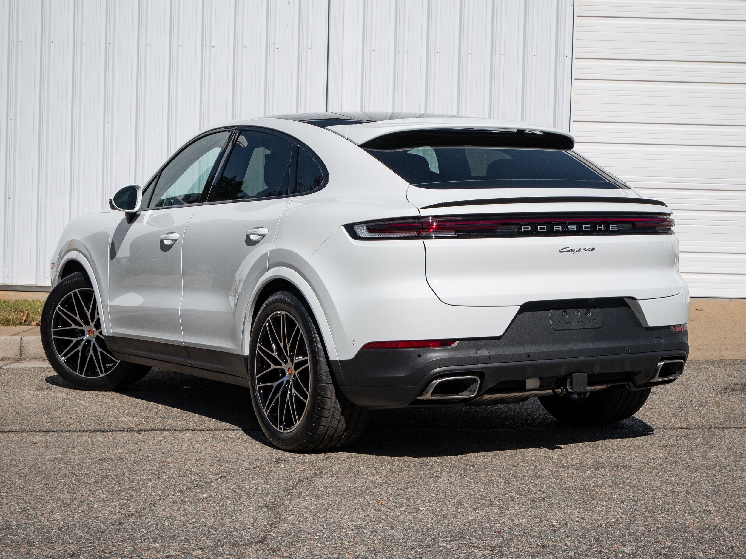 2026 Porsche Cayenne Coupe photo 3