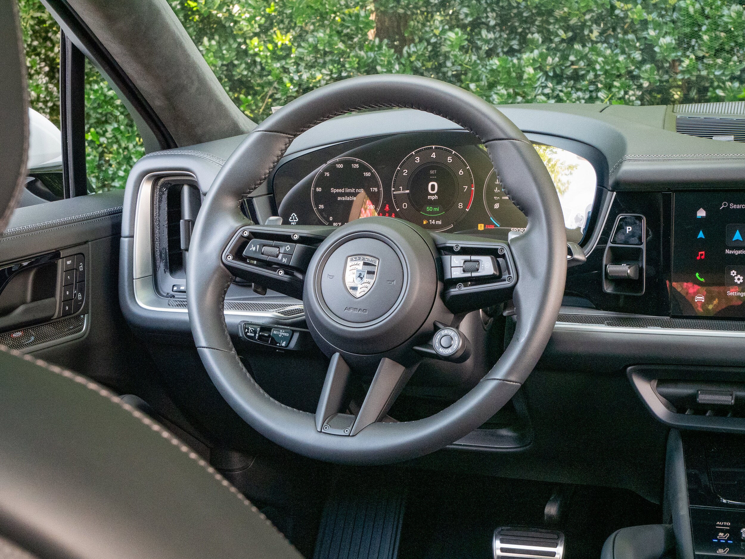 2025 Porsche Cayenne Coup Turbo E-Hybrid - Photo 25