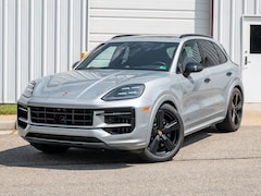 2025 Porsche Cayenne GTS GTS AWD