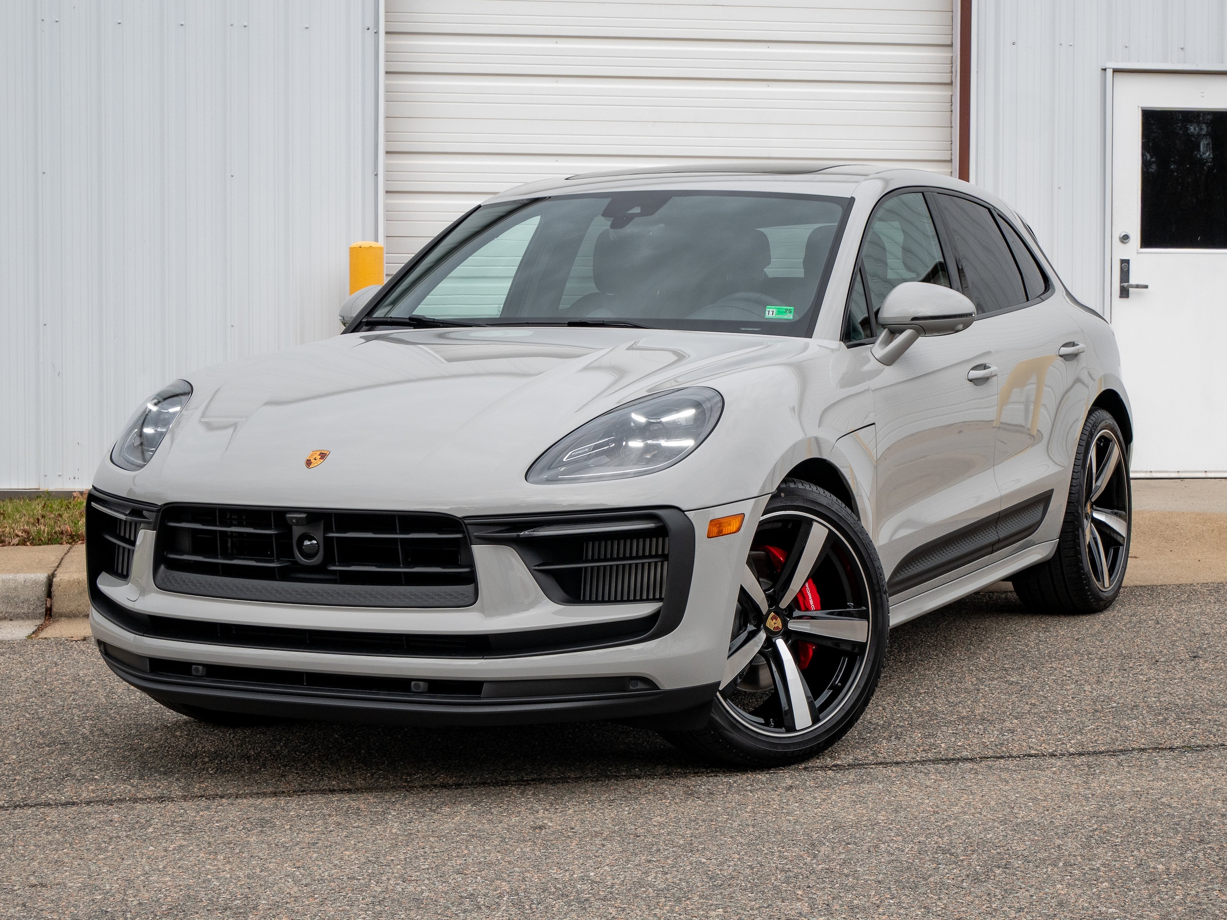 2026 Porsche Macan