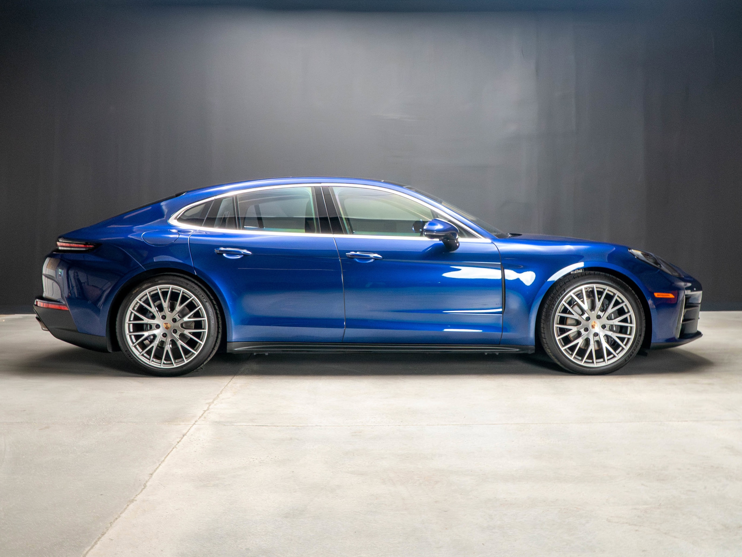 2024 Porsche Panamera Base - Photo 8