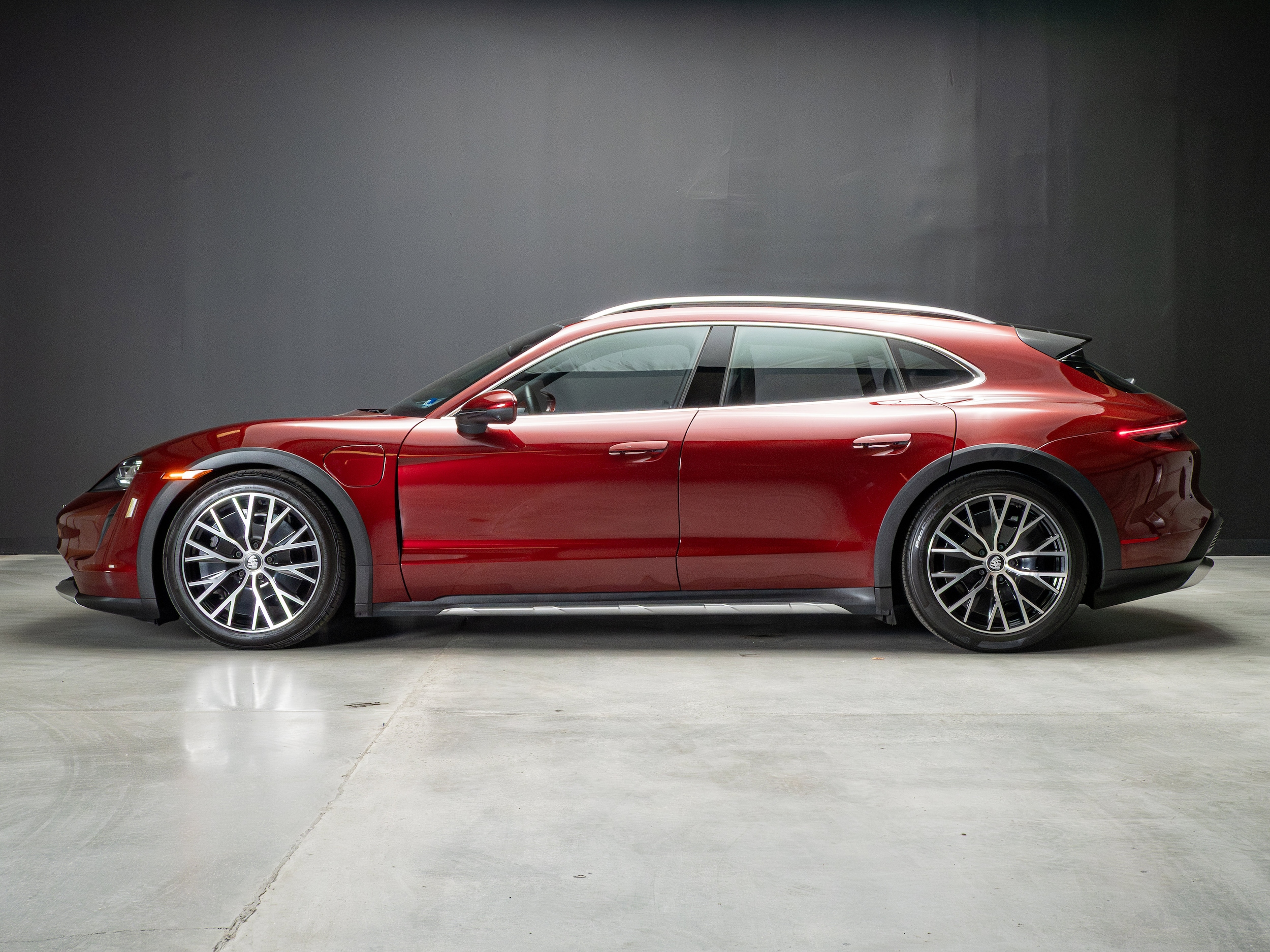 Used 2022 Porsche Taycan Base with VIN WP0BA2Y11NSA67218 for sale in Midlothian, VA