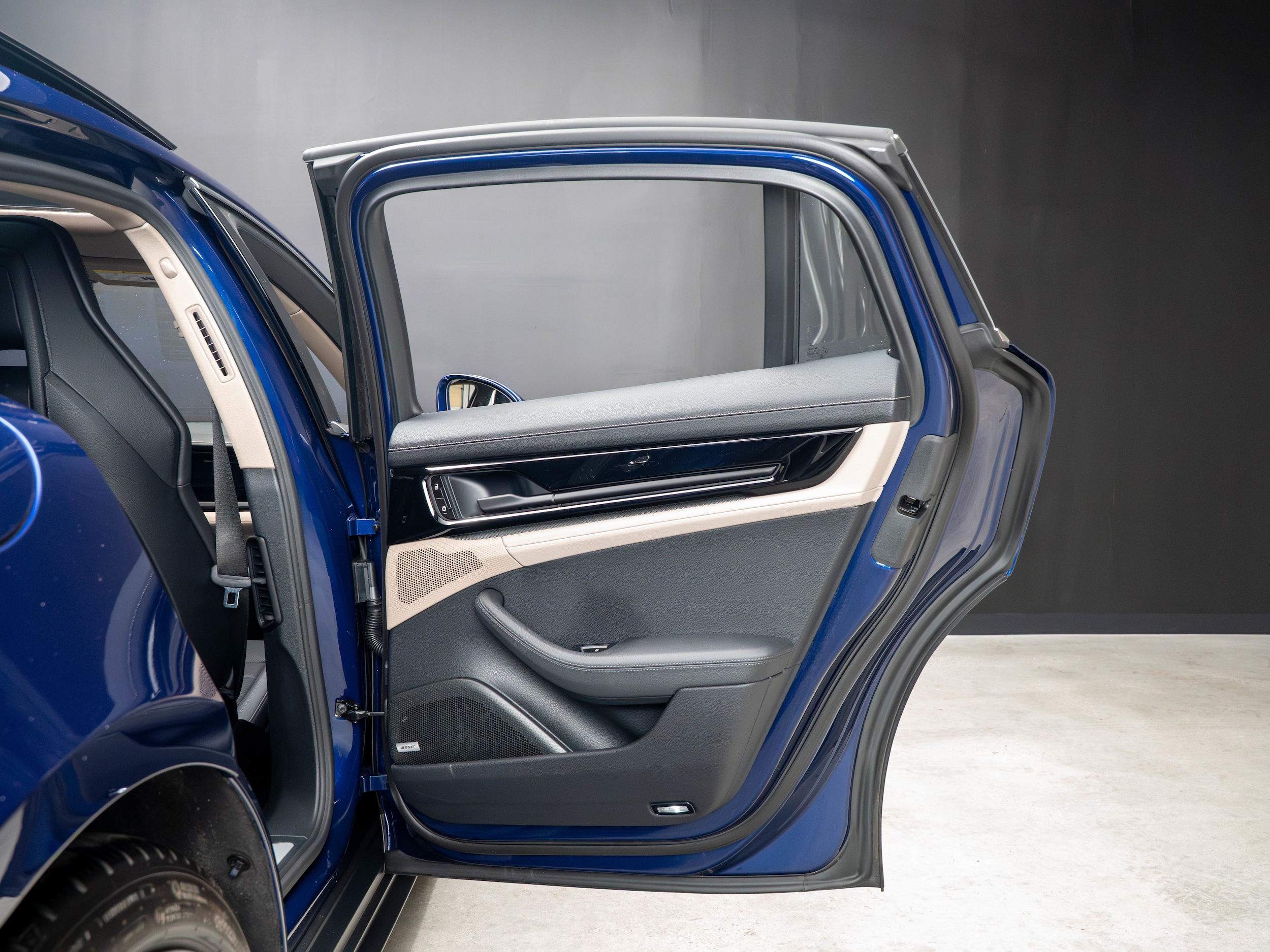 2024 Porsche Panamera Base - Photo 41