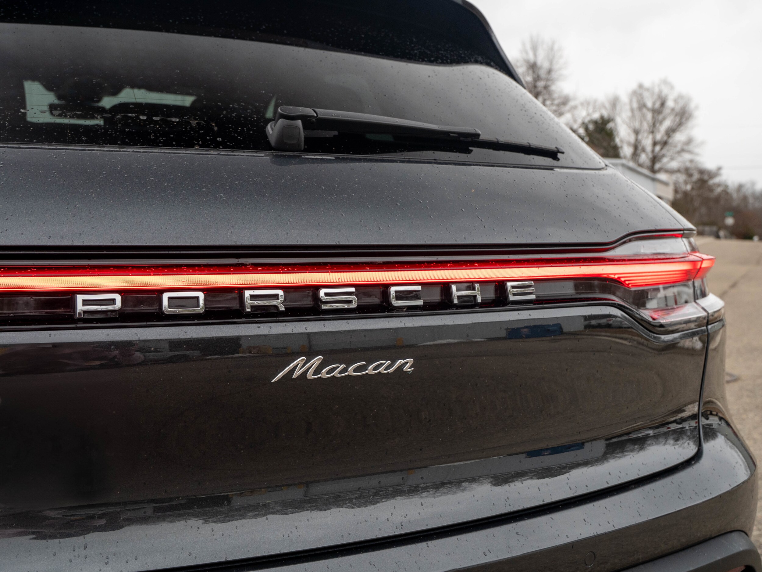2025 Porsche Macan - Photo 12