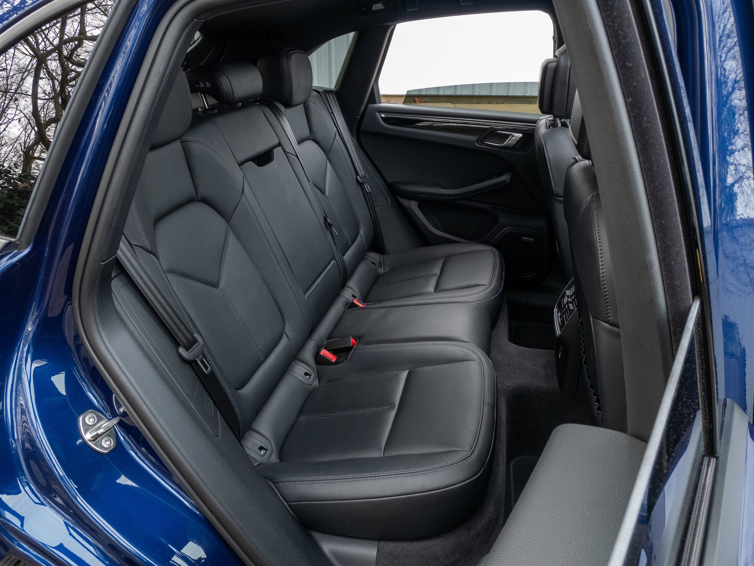 2025 Porsche Macan - Photo 41