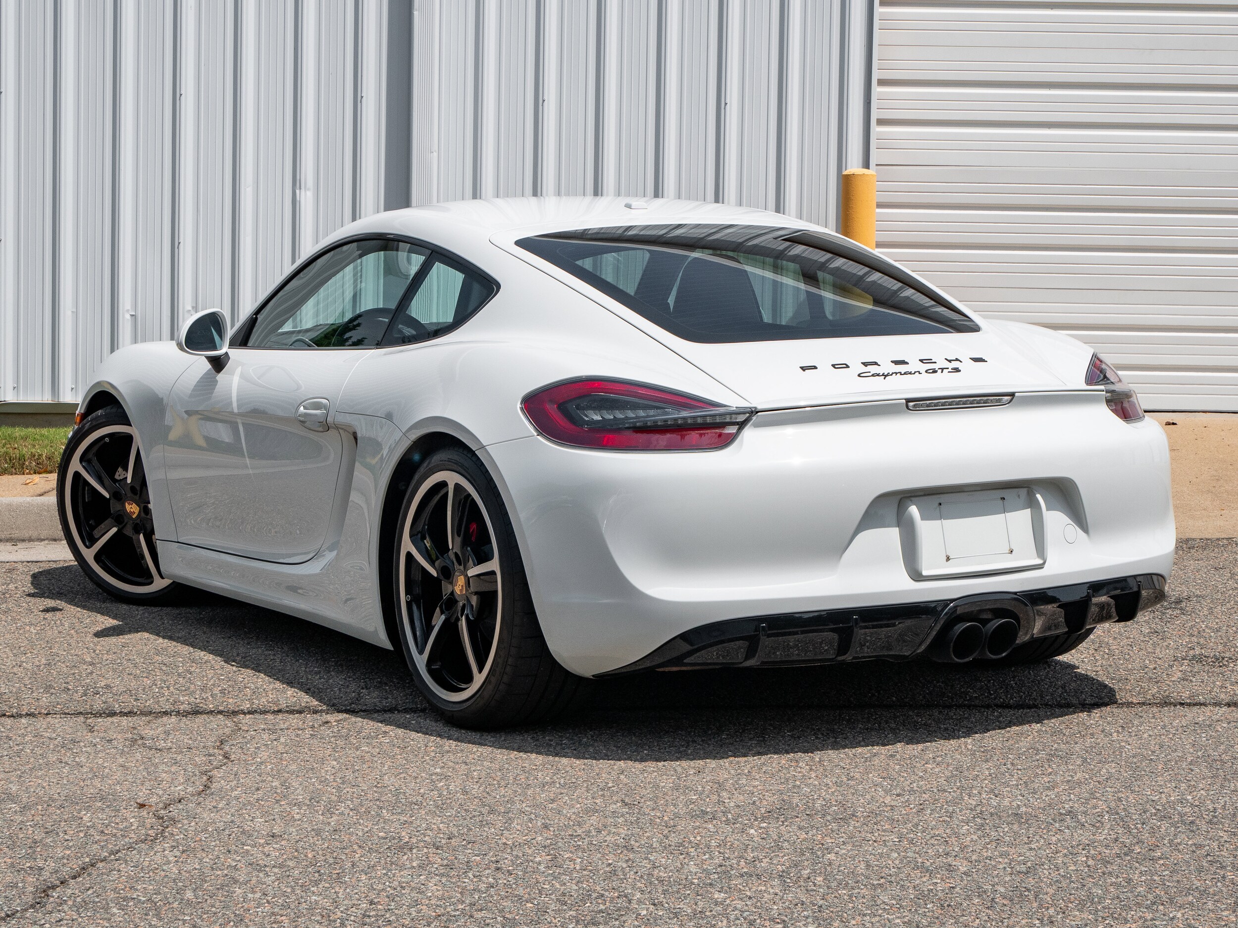 2015 Porsche Cayman GTS photo 3