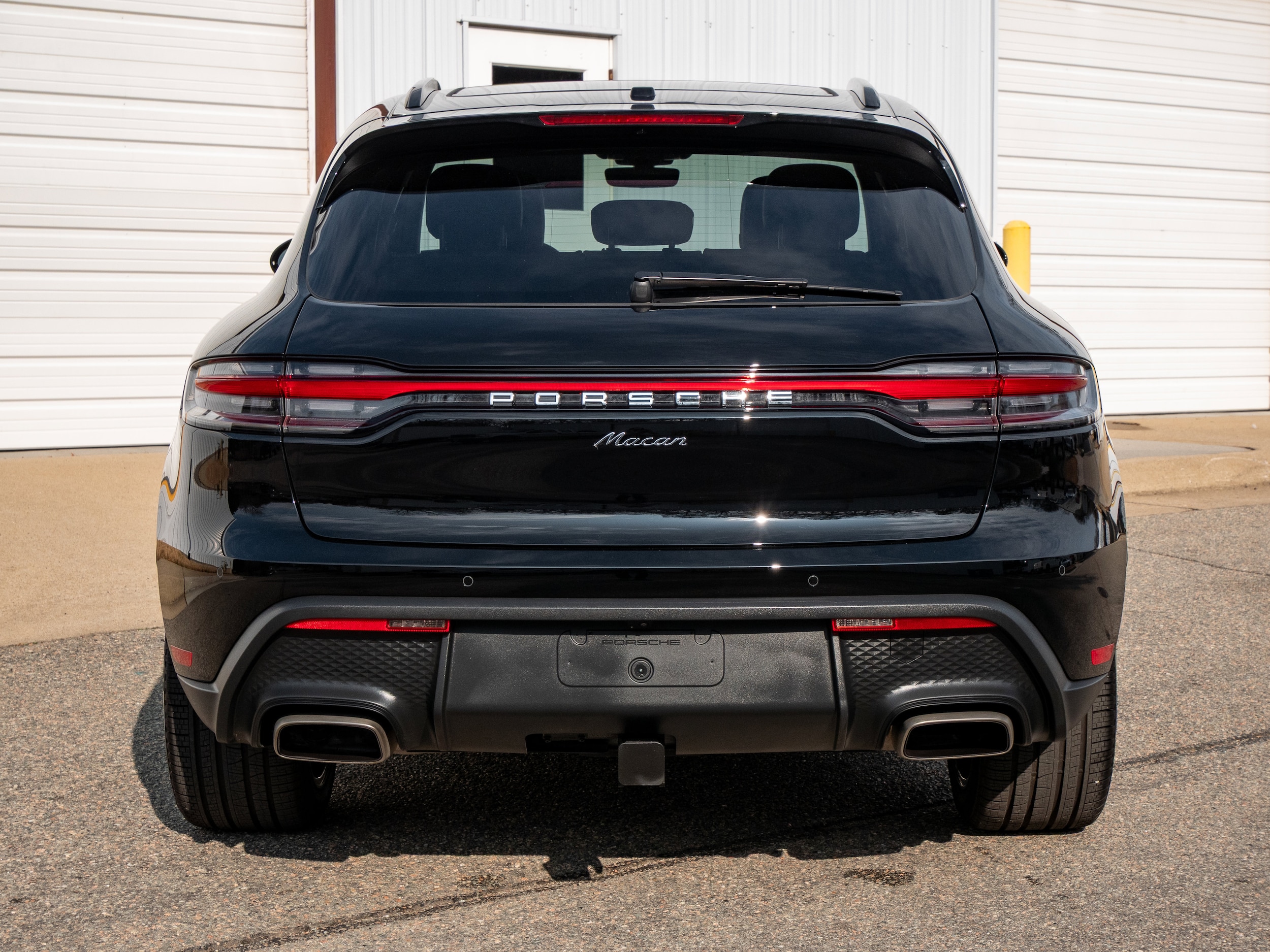 2025 Porsche Macan - Photo 6