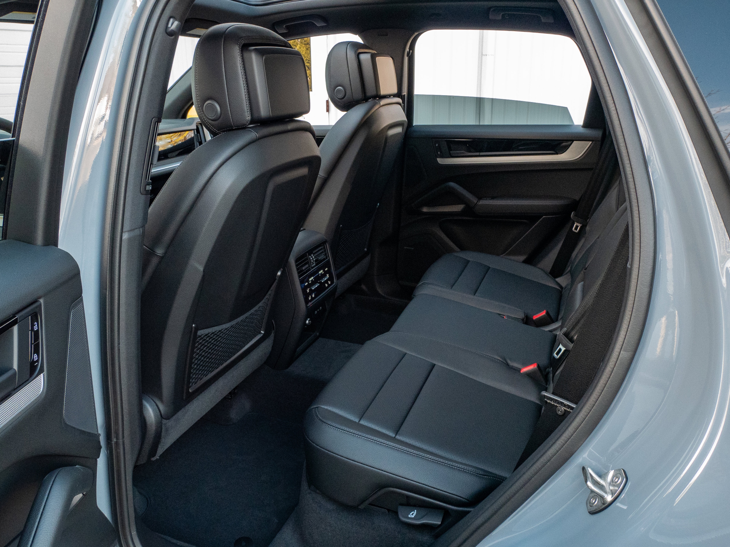 2026 Porsche Cayenne E-Hybrid - Photo 34
