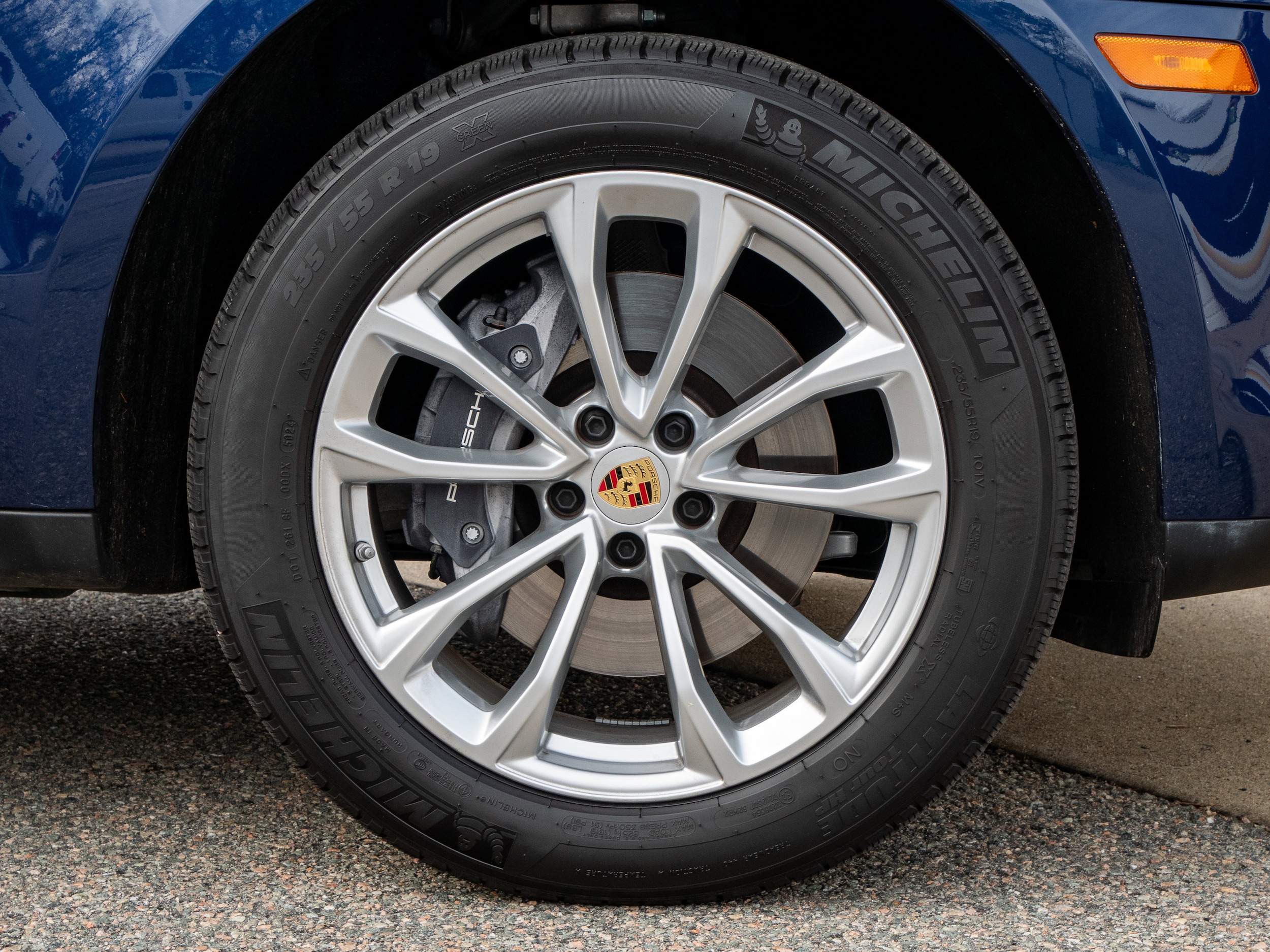 2025 Porsche Macan - Photo 19