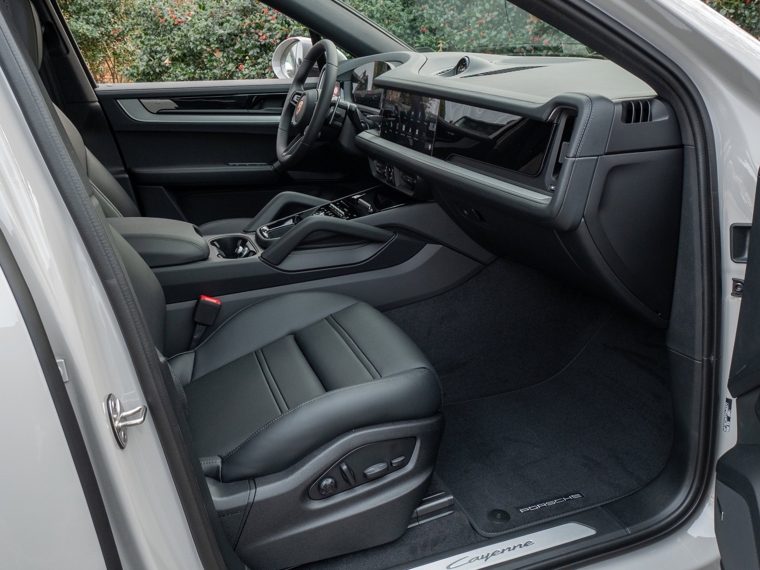 2026 Porsche Cayenne Coup E-Hybrid - Photo 35