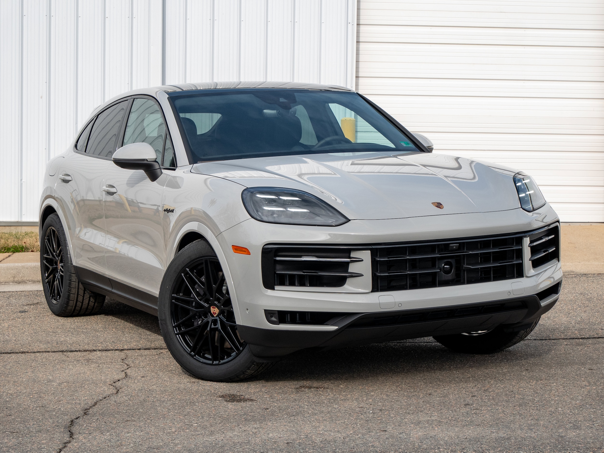 2026 Porsche Cayenne Coup E-Hybrid - Photo 9