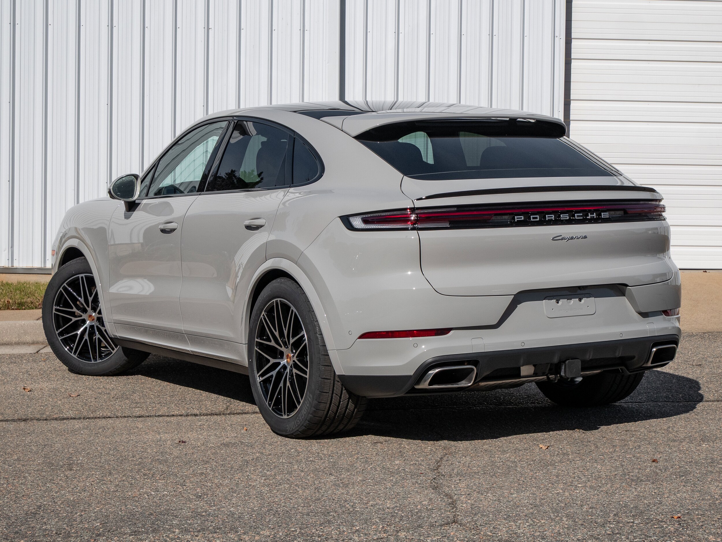 2026 Porsche Cayenne Coupe photo 3