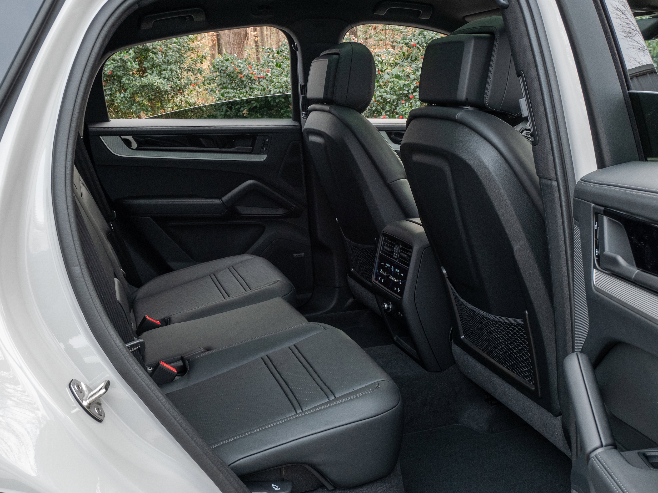 2026 Porsche Cayenne Coup E-Hybrid - Photo 41