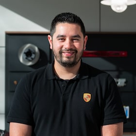 Staff member Robert Krzyzanowski from 3a3437e8f450