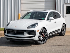 2025 Porsche Macan S S AWD