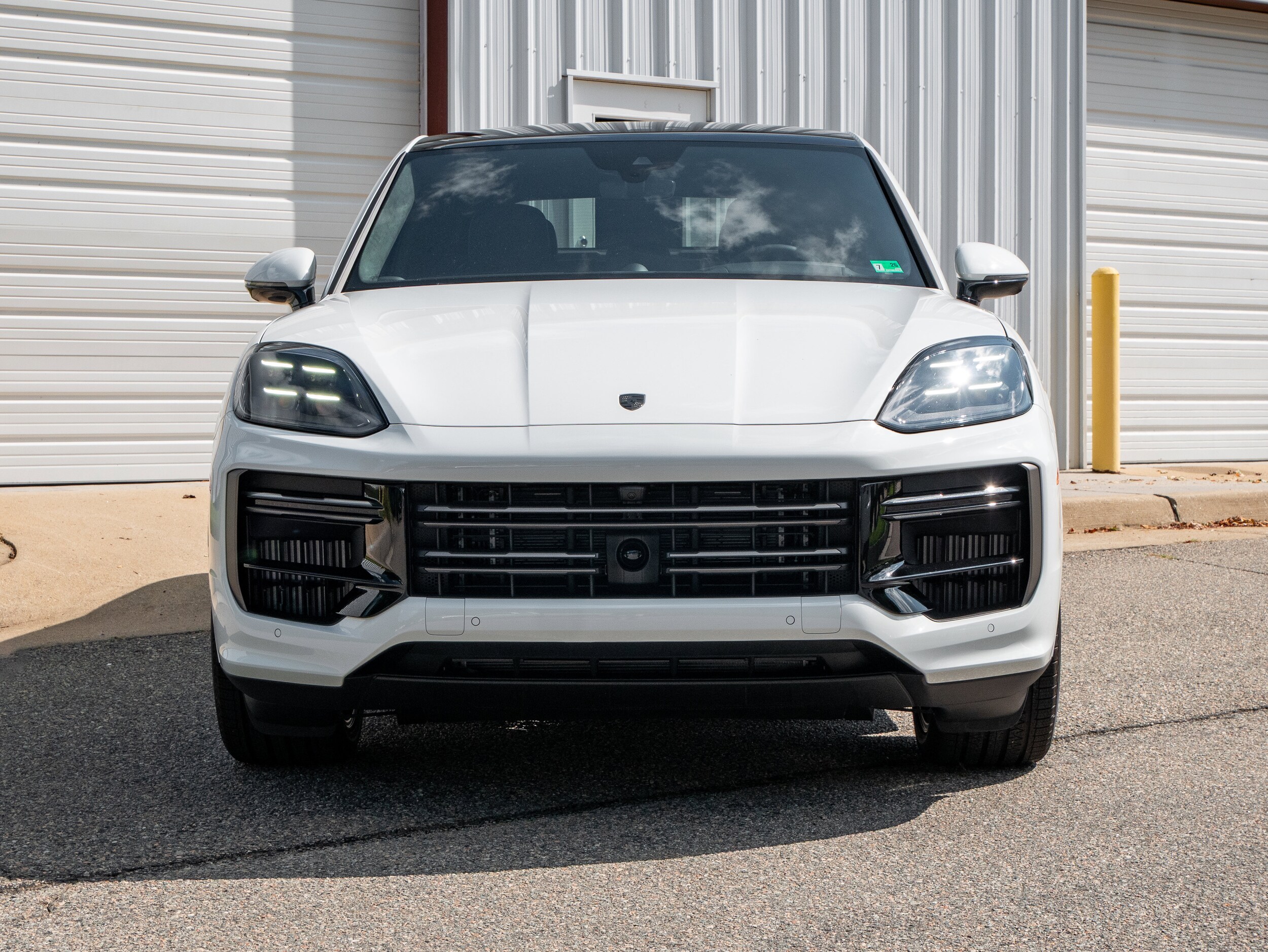 2025 Porsche Cayenne Coup Turbo E-Hybrid - Photo 10