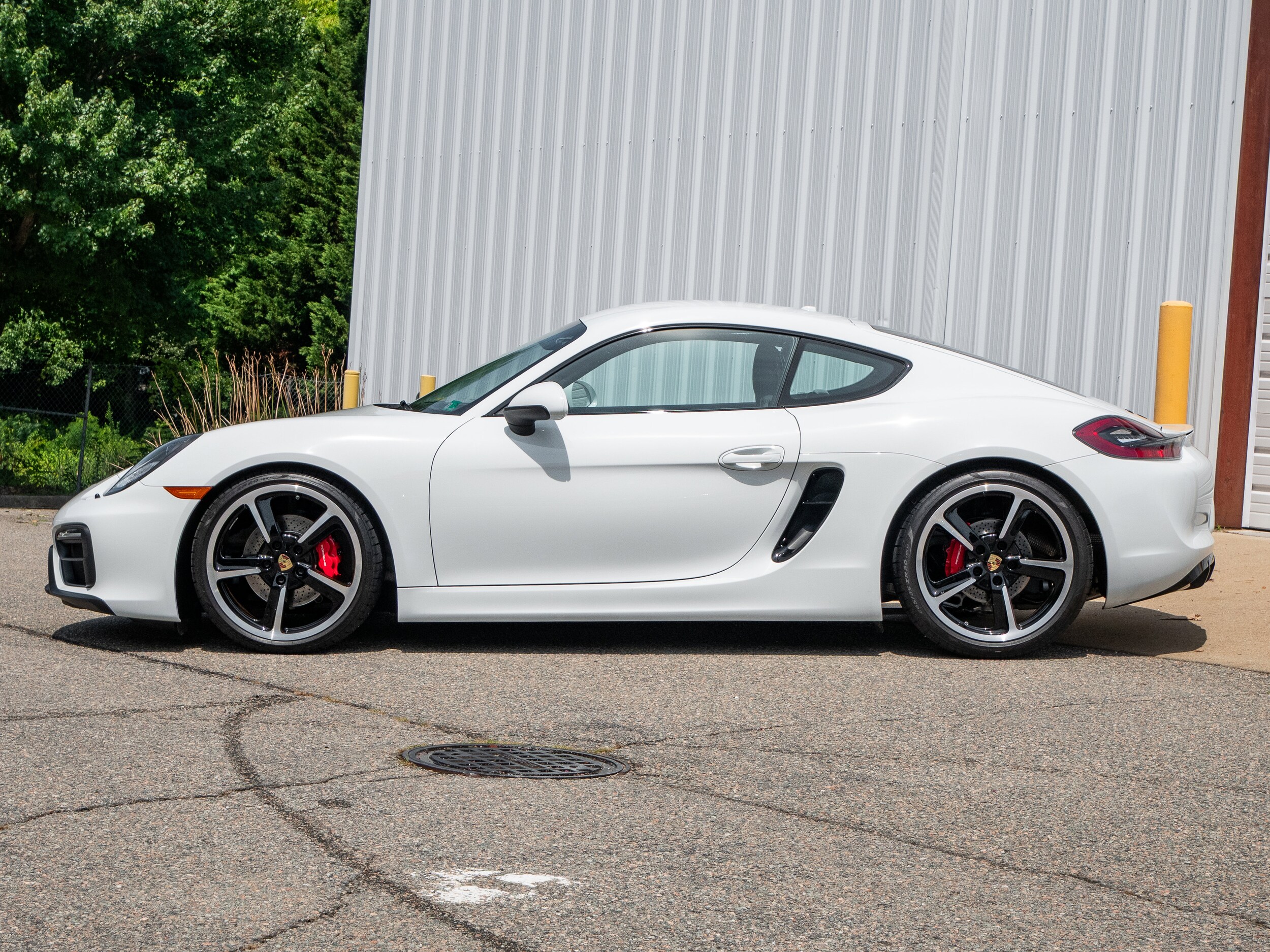 2015 Porsche Cayman GTS photo 2