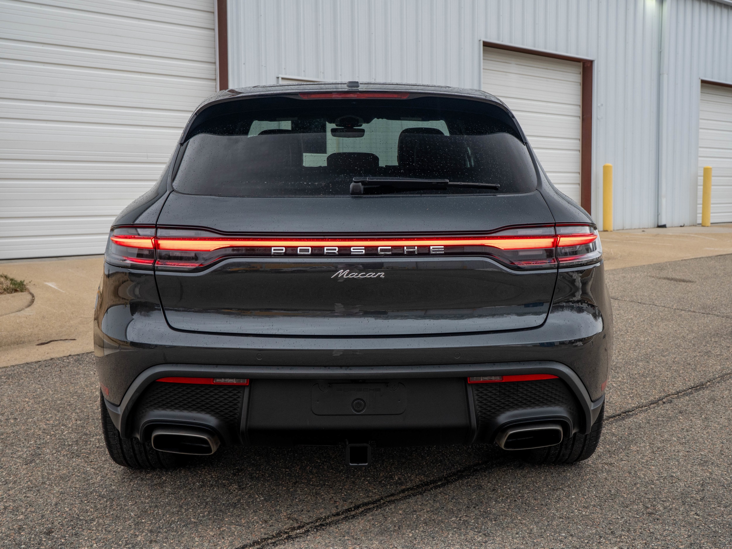 2025 Porsche Macan - Photo 6