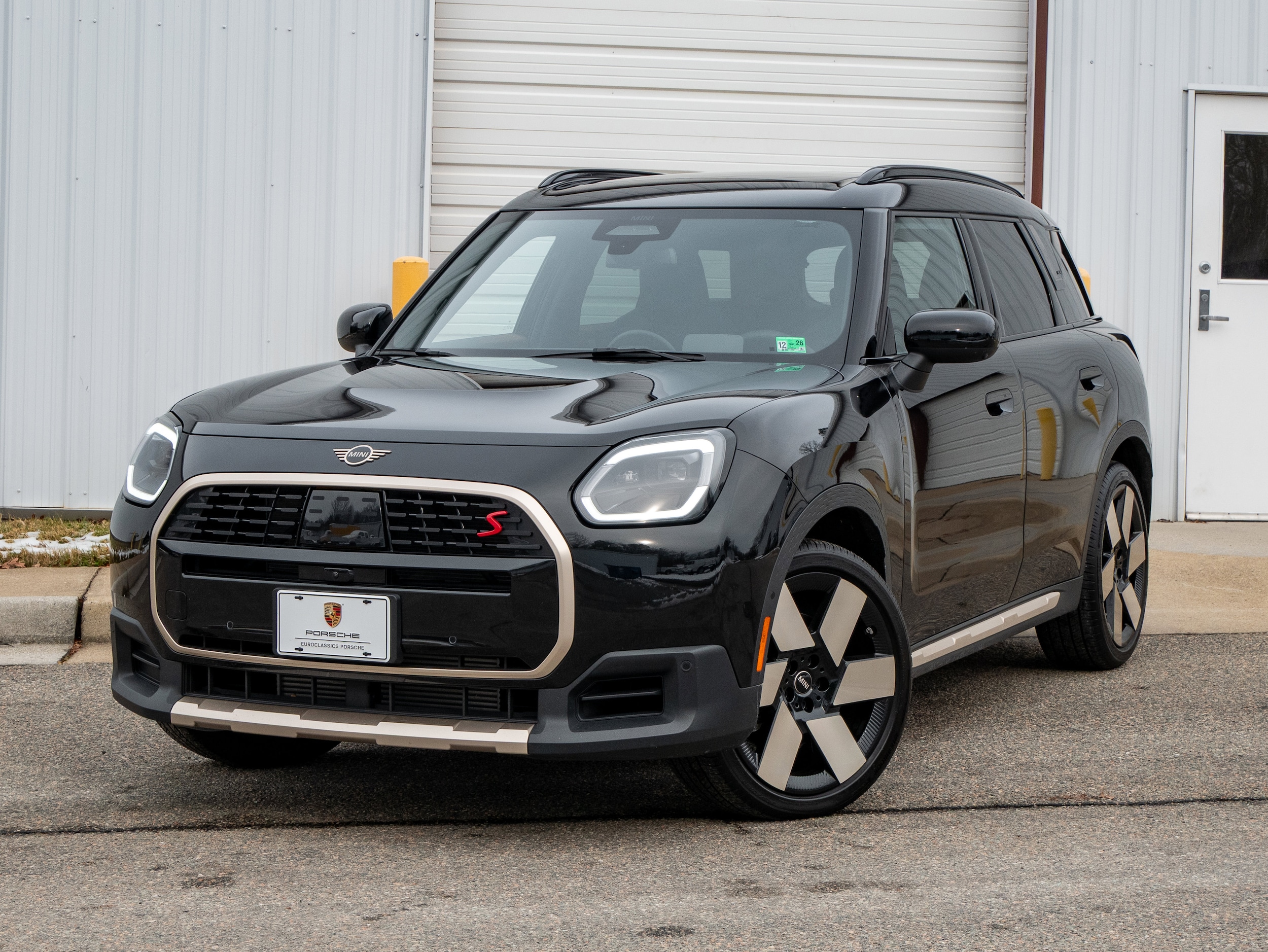 2025 MINI Countryman S's photo