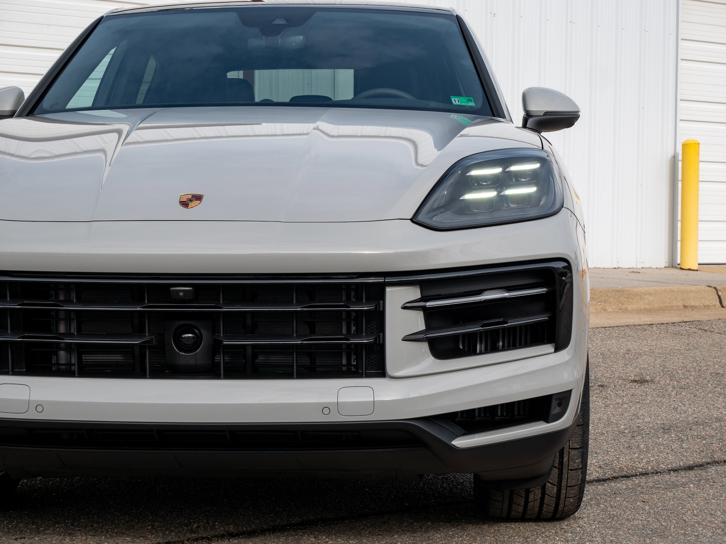 2026 Porsche Cayenne Coup E-Hybrid - Photo 12