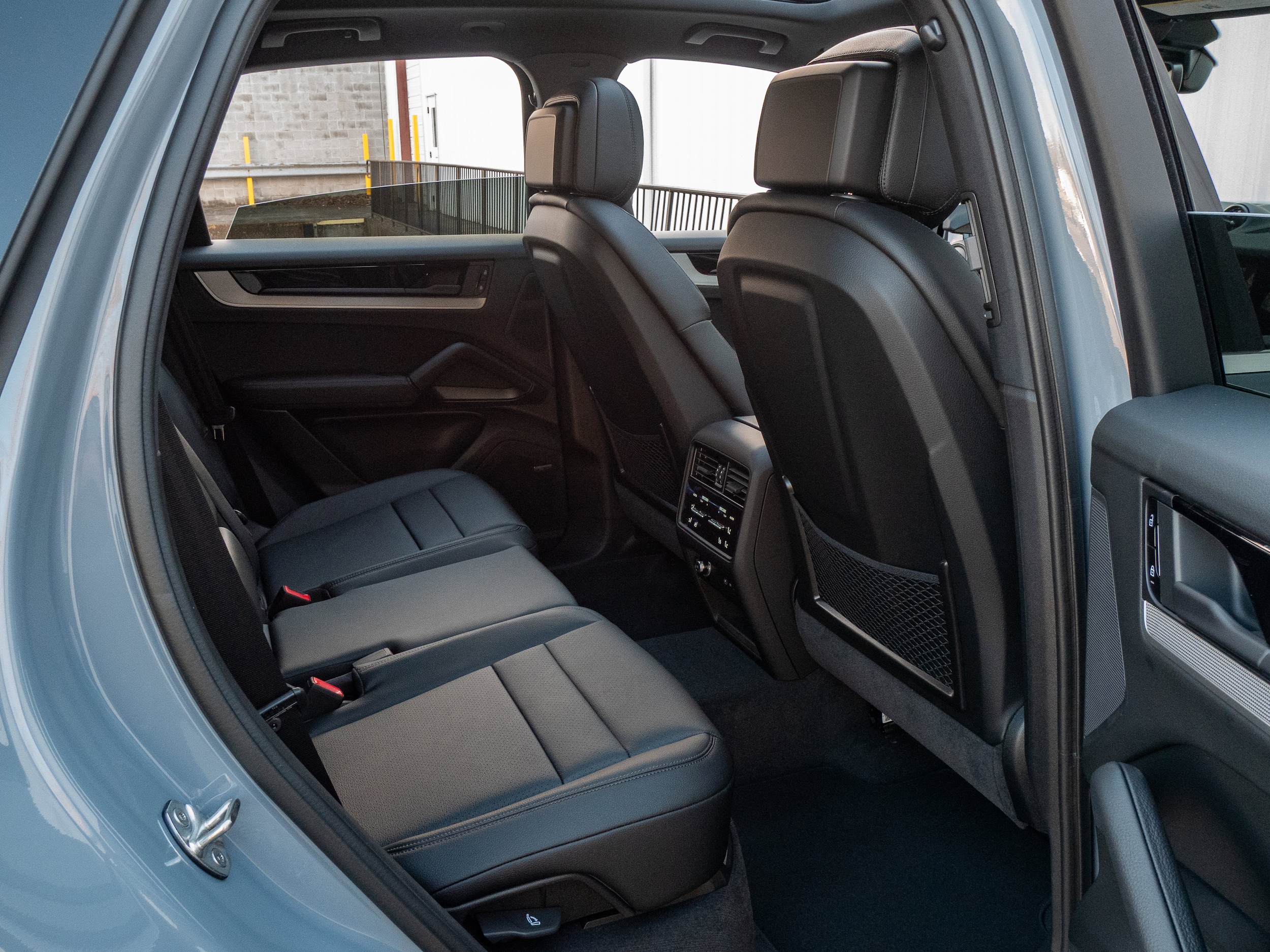 2026 Porsche Cayenne E-Hybrid - Photo 37