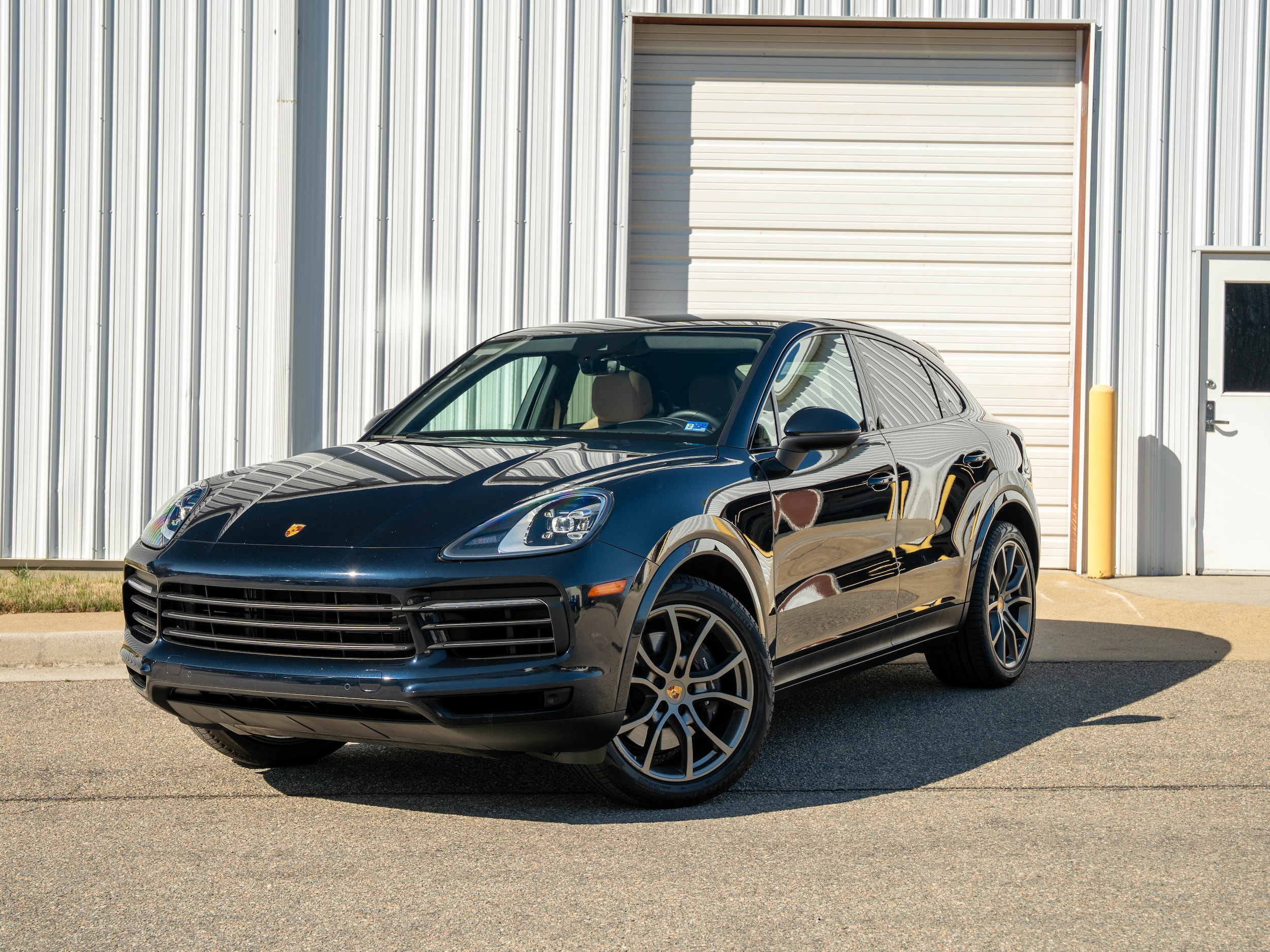 2023 Porsche Cayenne Coup Platinum Edition