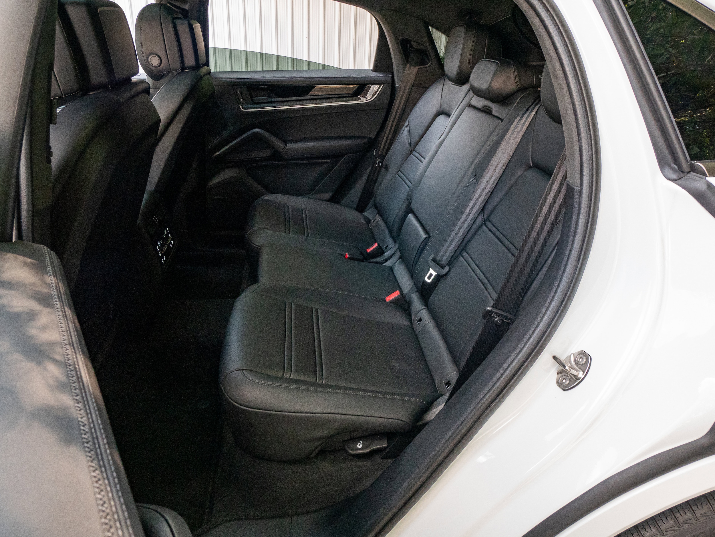 2025 Porsche Cayenne Coup Turbo E-Hybrid - Photo 36