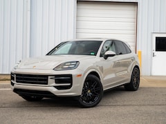 2024 Porsche Cayenne S S AWD
