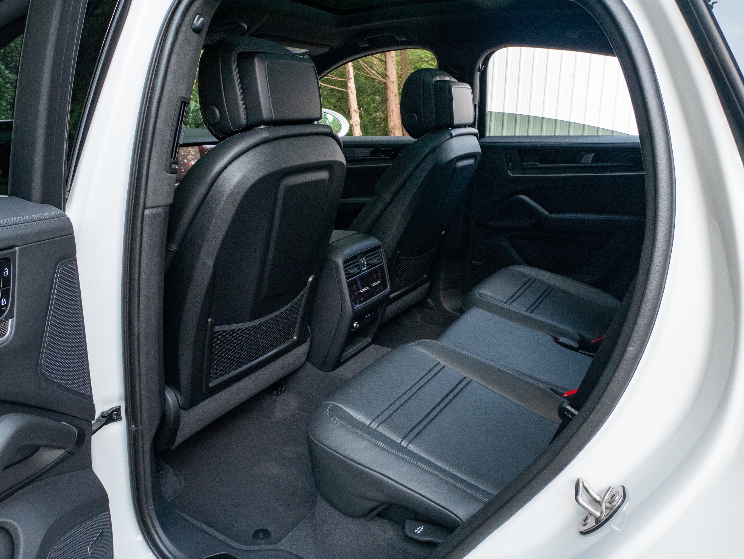 2025 Porsche Cayenne Coup Turbo E-Hybrid - Photo 35