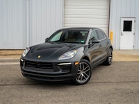 2025 Porsche Macan AWD