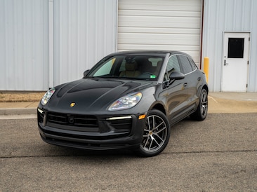 2025 Porsche Macan AWD