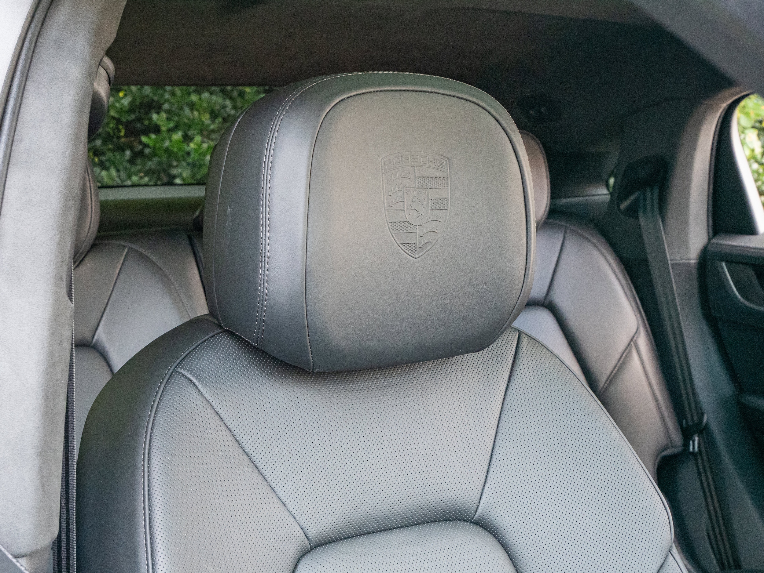 2025 Porsche Cayenne Coup Turbo E-Hybrid - Photo 33