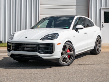 2025 Porsche Cayenne Turbo E-Hybrid Coupe Coupe