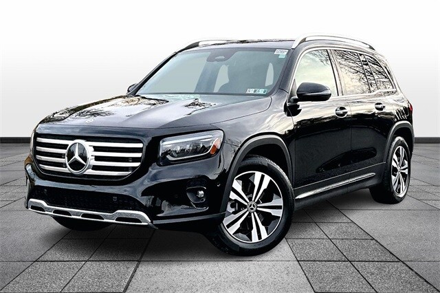 2025 Mercedes Benz GLB 250 4MATIC photo 3