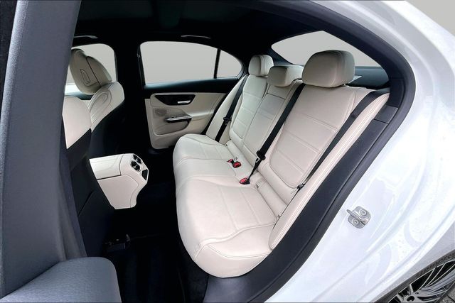 2026 Mercedes-Benz C-Class Sedan C 300 - Photo 25