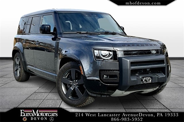 2023 Land Rover Defender V8